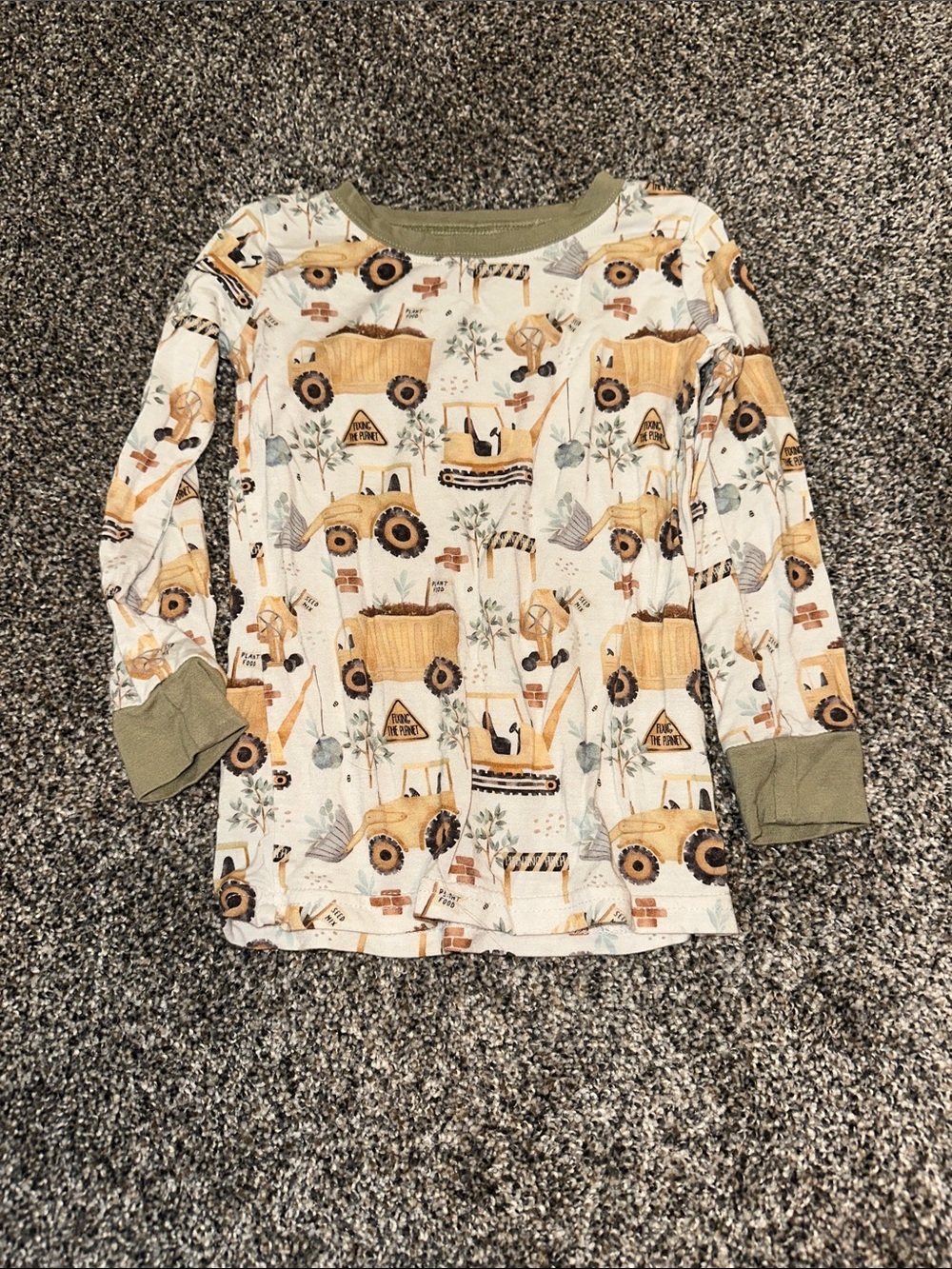 Kids Bamboo Long Sleeve Construction Print Tee in Olive and Yellow